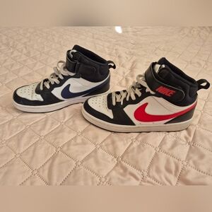 Nike High Tops - 5.5 Youth